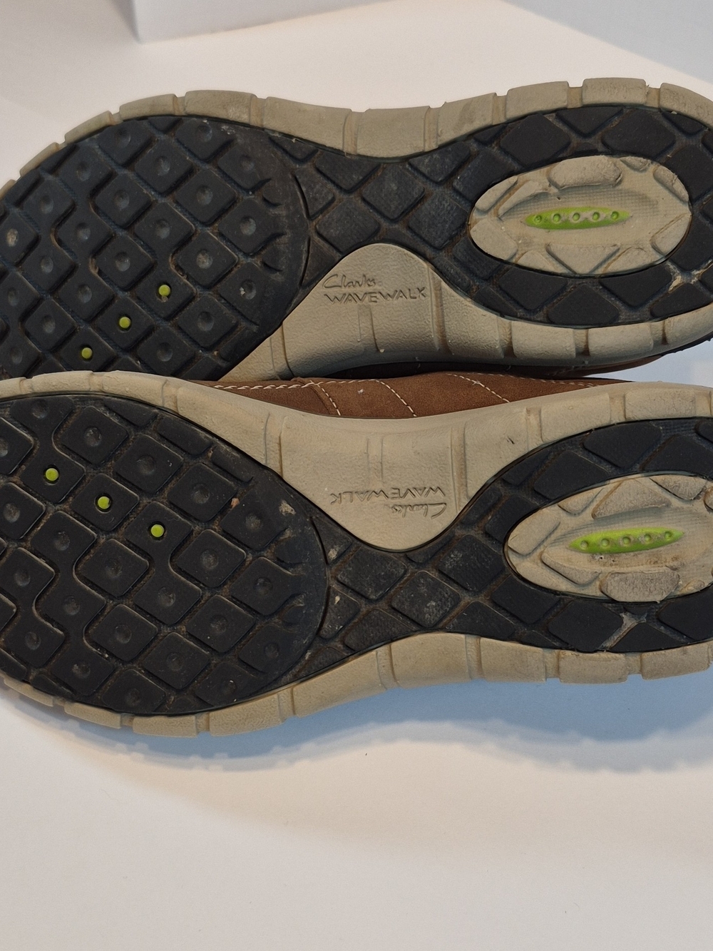 Clarks Outdoor Wave Walk Brown and Black Women's Lace-Up Shoes - Picture 5 of 7